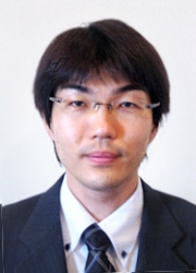 長塚　邦春
